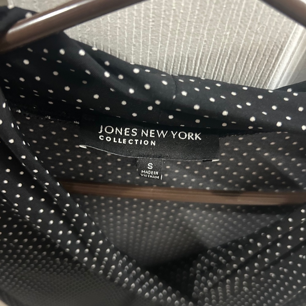 Jones New York Top - Picture 1 of 3